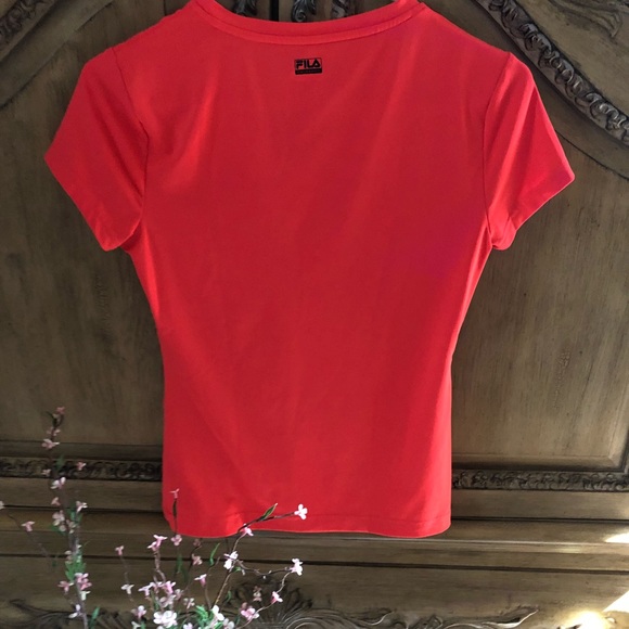 Vibrant sport top 🍁NWOT - Picture 3 of 7